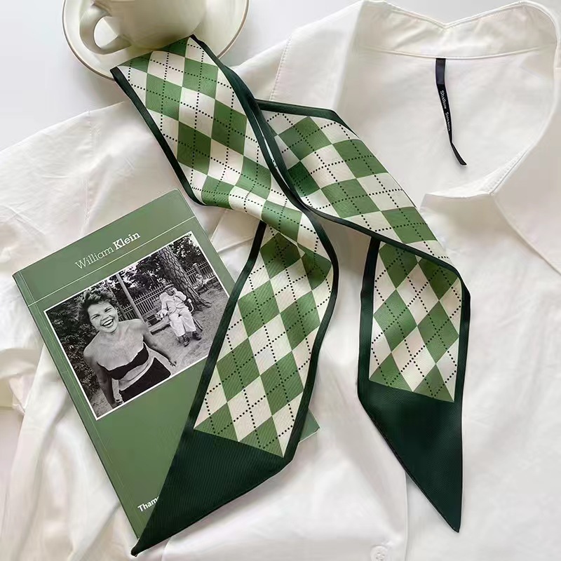 White and tender light-colored - Silk Tie Woven 리뷰 및 가격